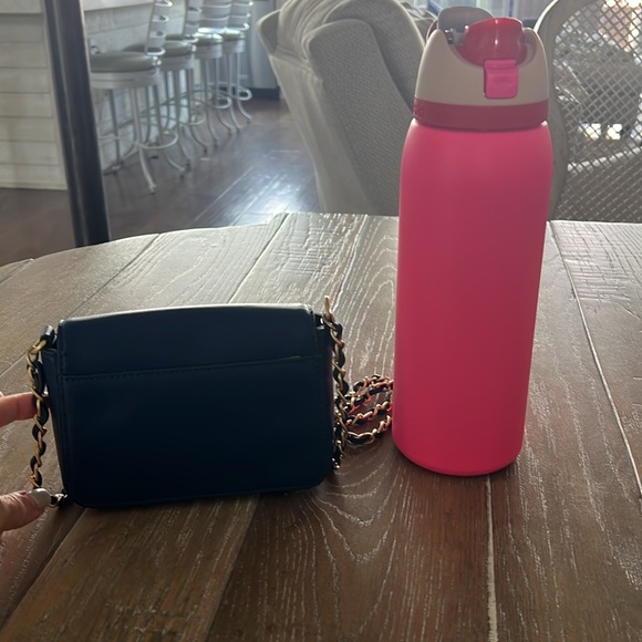 Isaac Mizrahii, small crossbody, blue. - Picture 4 of 4